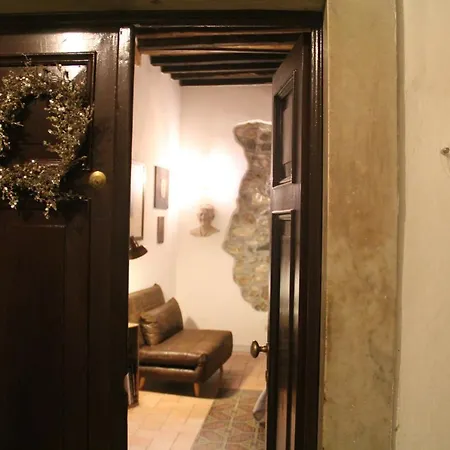 La Porta Sui Monti Di Luna *
