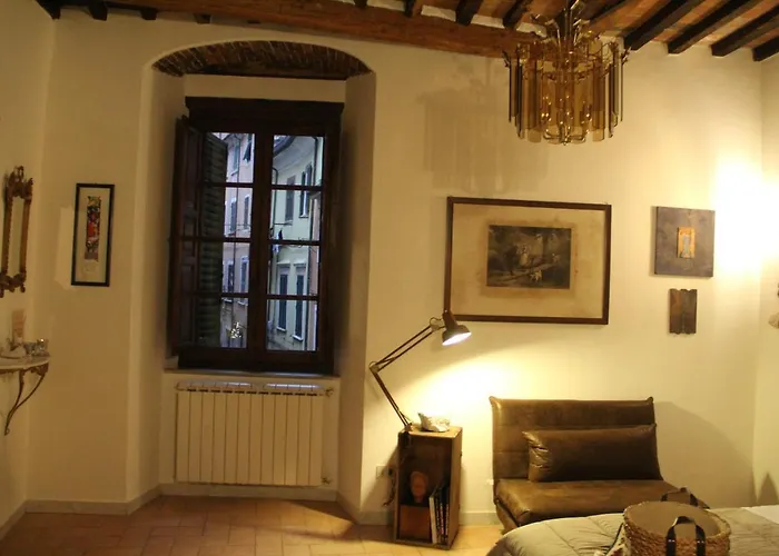 La Porta Sui Monti Di Luna *